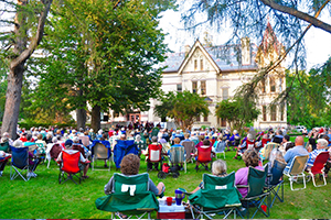concert on lawn at Annandale National Historic Site