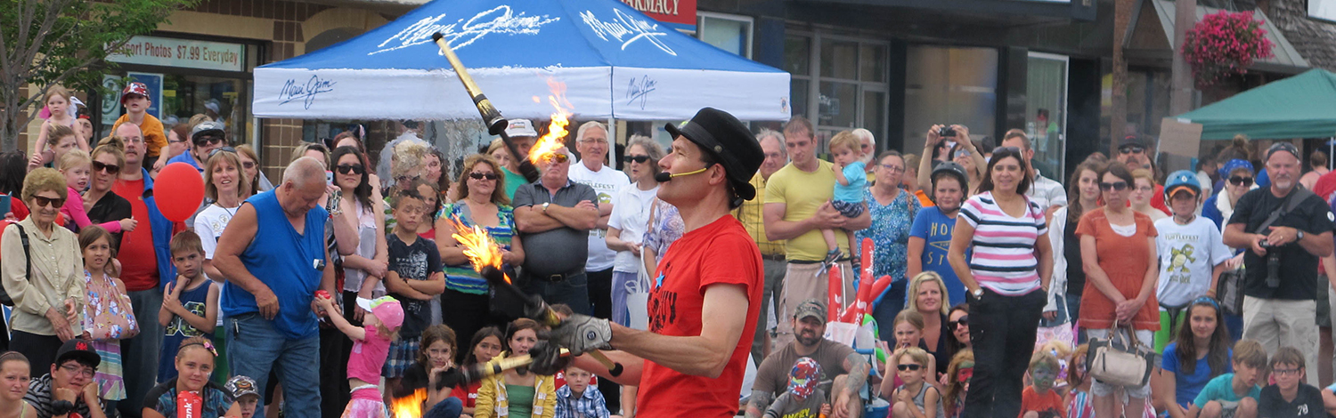 fire guy juggling show in downtown tillsonburg