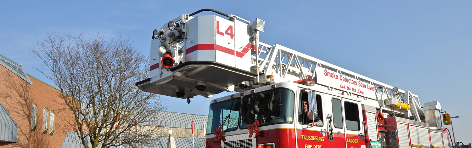 tillsonburg fire and rescue services fire truck in parade