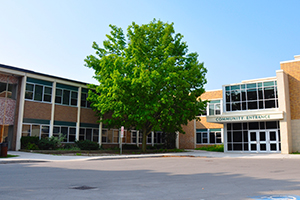 Exterior of Glendale High School Tillsonburg
