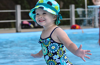 child at lake lisgar waterpark