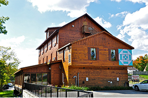 exterior of Mill Tales Inn Tillsonburg